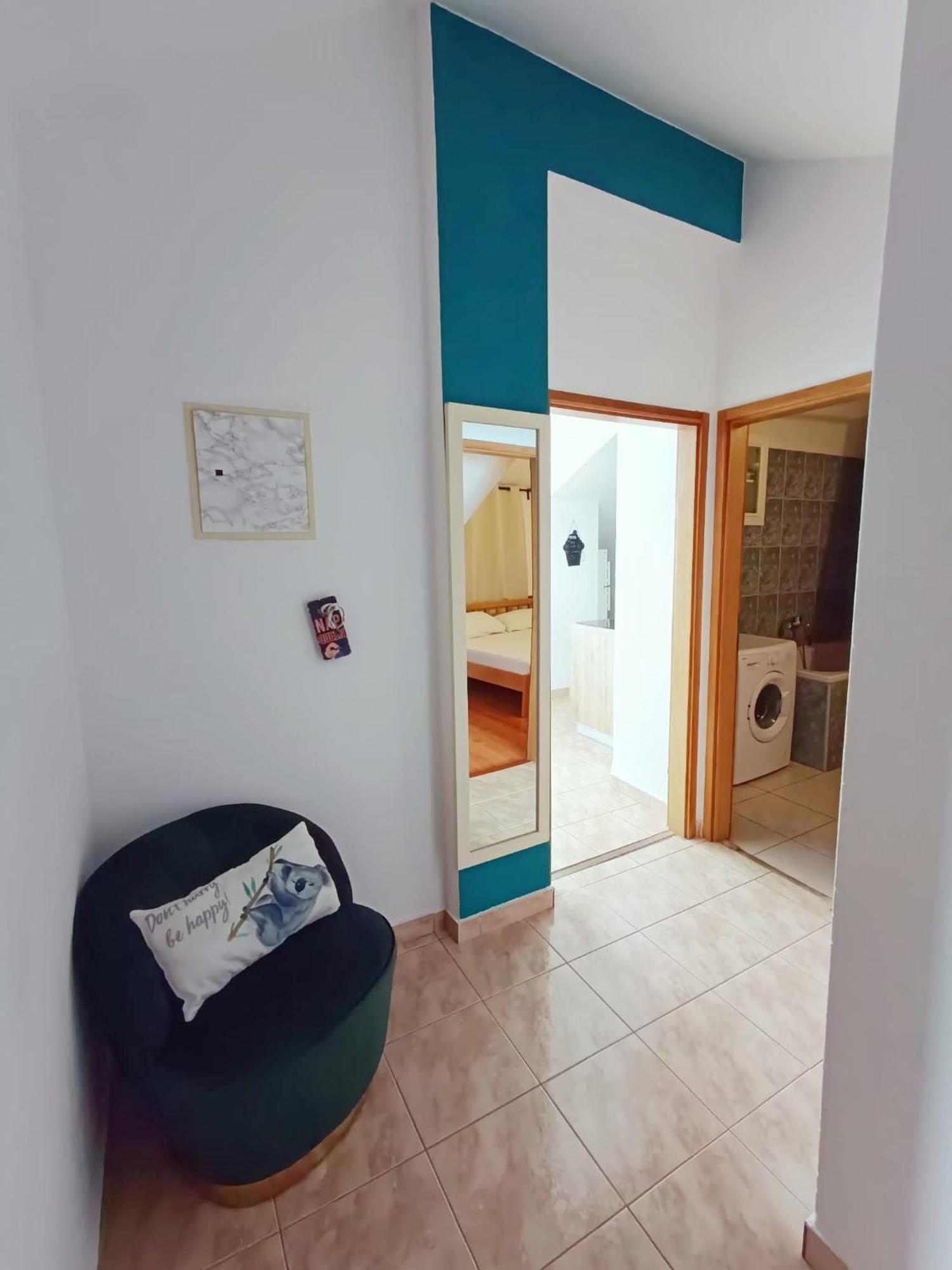 Apartment Lo - With Swimming Pool Split Exterior foto